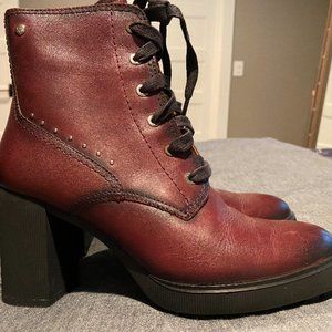 Pikolinos SAGUNTO Lace-up ankle boots with studs